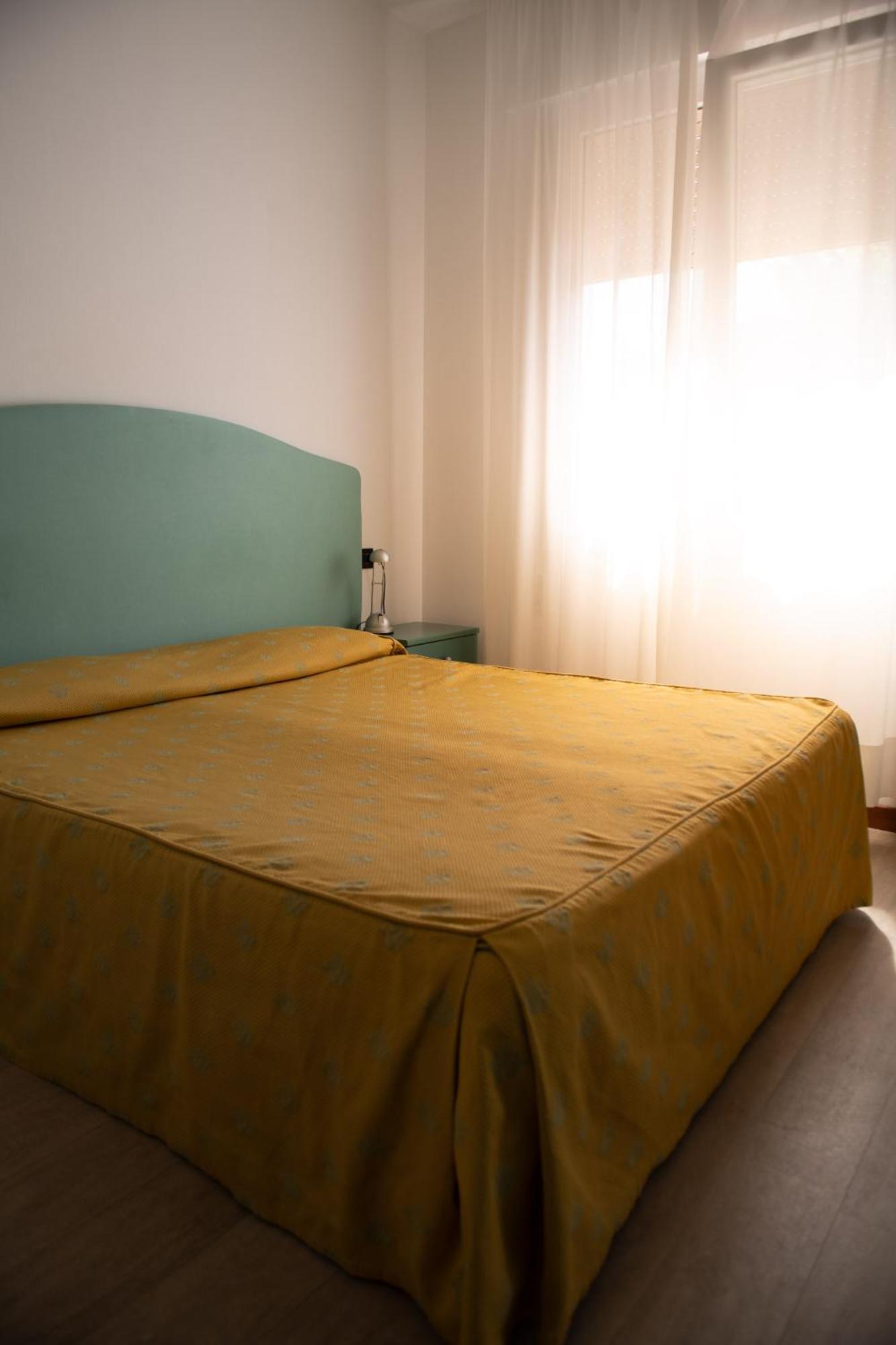 Hotel Corallo Marina Romea Buitenkant foto